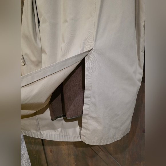 London Fog Maincoats Beige Lined Trench Coat Size 40 Reg - Picture 11 of 12